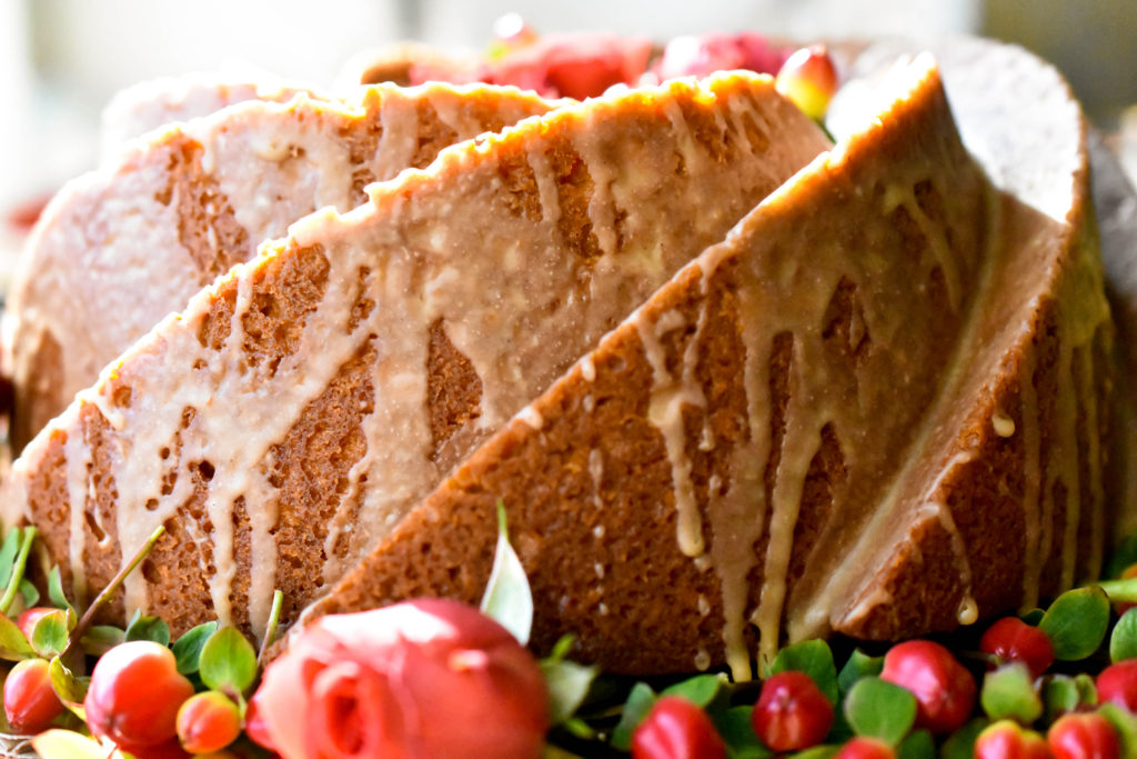 http://socialbuttercream.com/wp-content/uploads/2019/10/Apple-Cider-Spiced-Bundt-Cake-8-of-33-1024x683.jpg